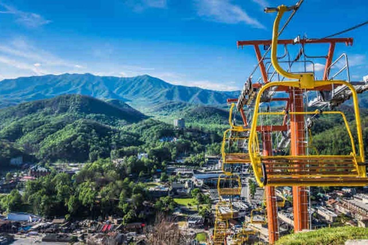 Wow Views!!-Mountain Escape-Outdoor Pool-Close To Downtown-Wifi-Cable-Private Balcony Гатлинбург Экстерьер фото