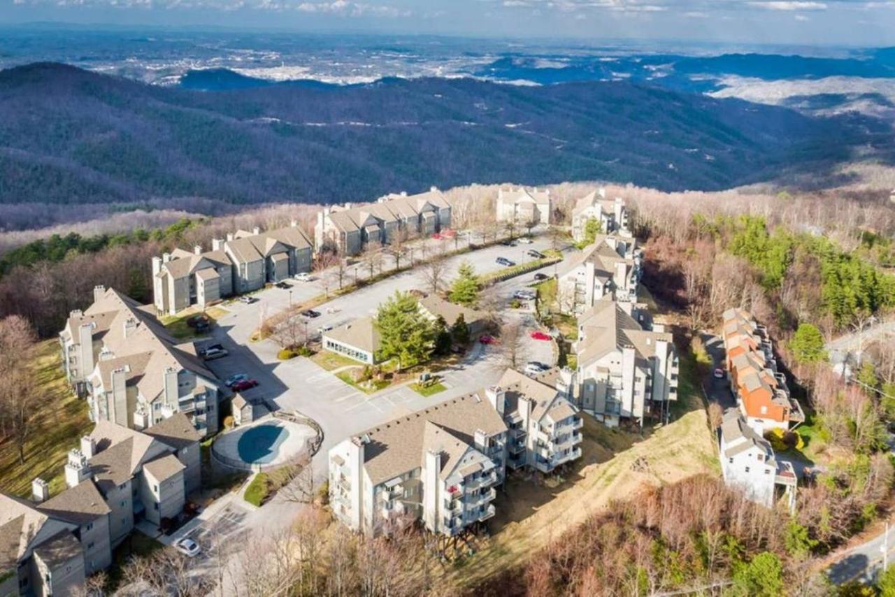 Wow Views!!-Mountain Escape-Outdoor Pool-Close To Downtown-Wifi-Cable-Private Balcony Гатлинбург Экстерьер фото