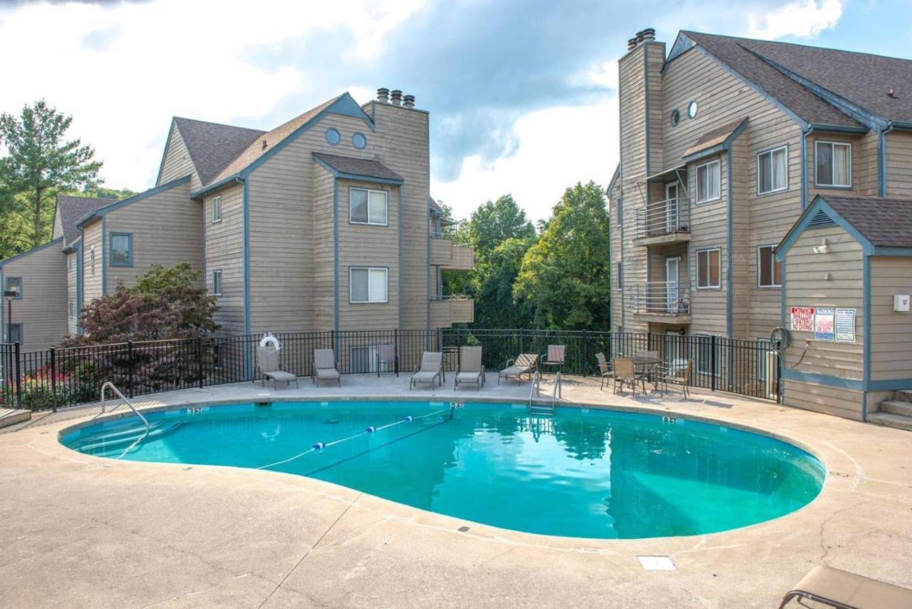 Wow Views!!-Mountain Escape-Outdoor Pool-Close To Downtown-Wifi-Cable-Private Balcony Гатлинбург Экстерьер фото