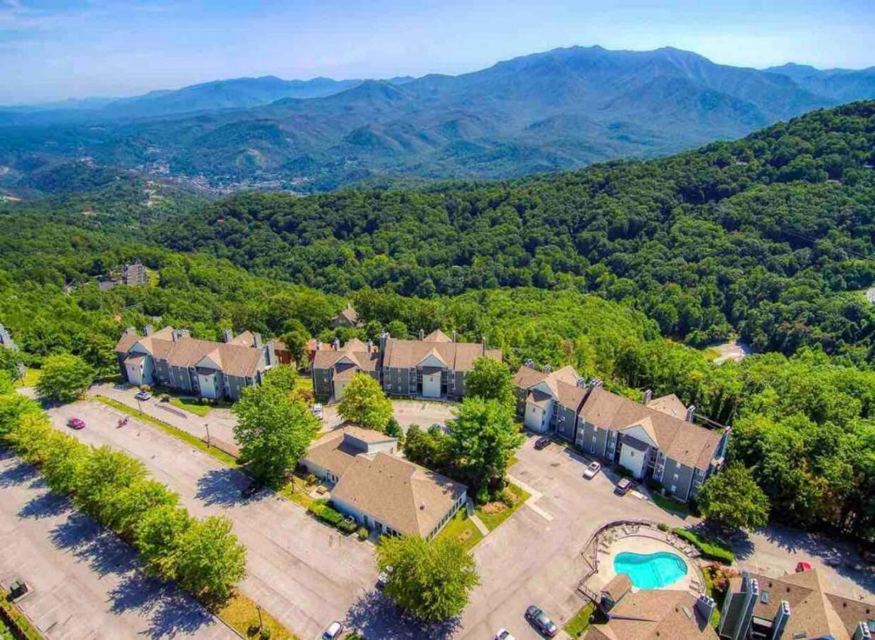 Wow Views!!-Mountain Escape-Outdoor Pool-Close To Downtown-Wifi-Cable-Private Balcony Гатлинбург Экстерьер фото