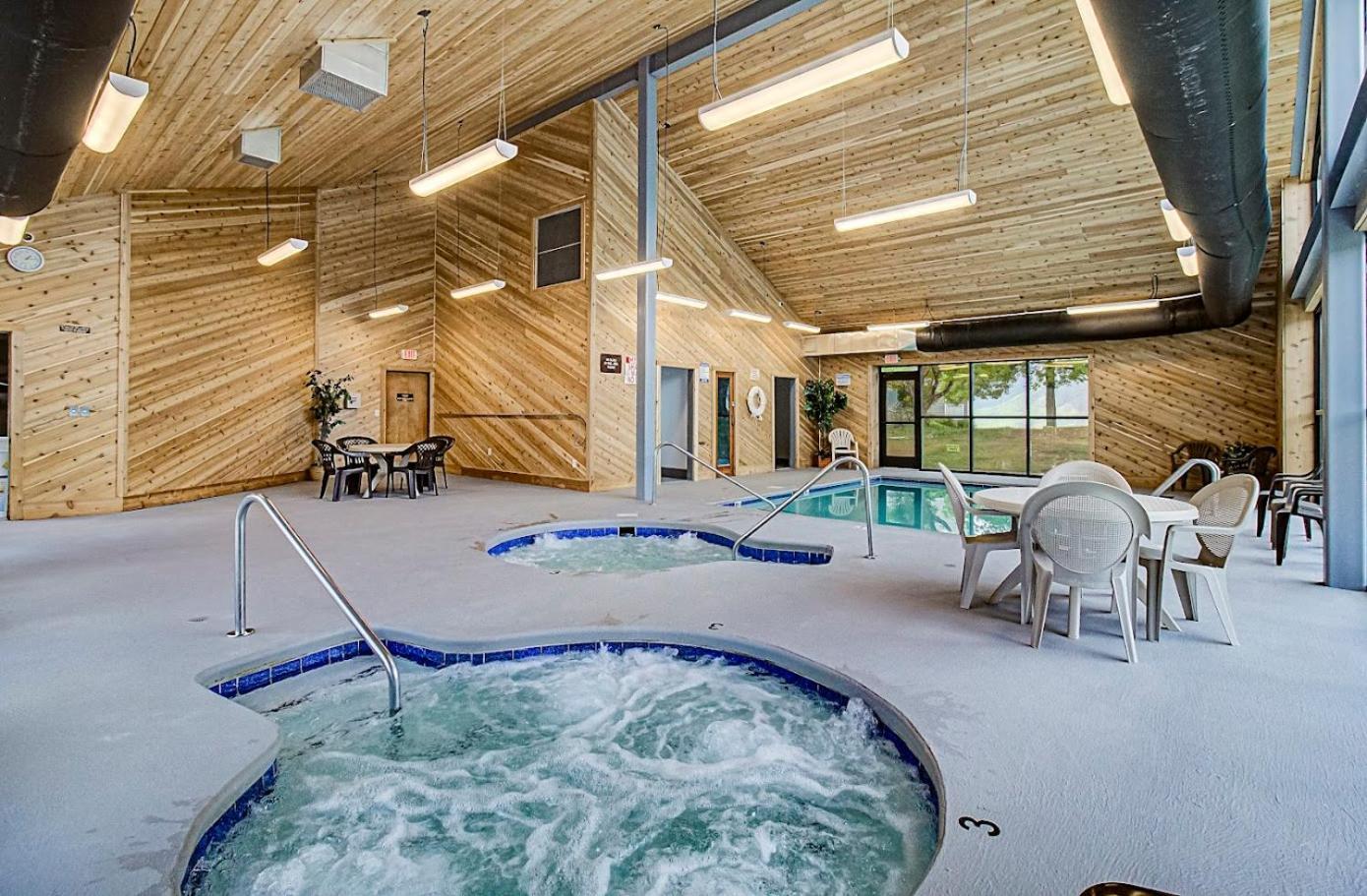 Wow Views!!-Mountain Escape-Outdoor Pool-Close To Downtown-Wifi-Cable-Private Balcony Гатлинбург Экстерьер фото